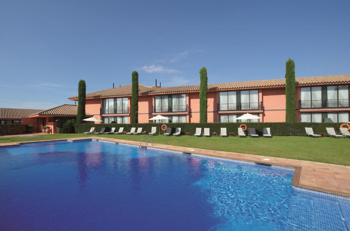 Hotel Torremirona Golf & Spa Навата Зручності фото